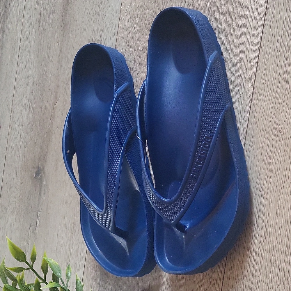 Birkenstock l Navy l Blue Flip Flops l Size 9 l Mens l Vacation Sandal